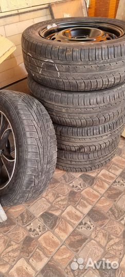 Летние шины с дисками 185/60R14