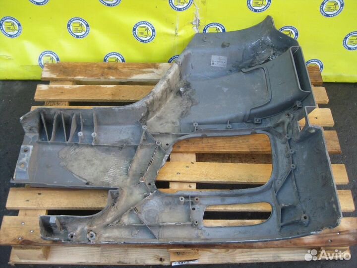 Угол бампера правый 9438803973 mercedes-benz, actr