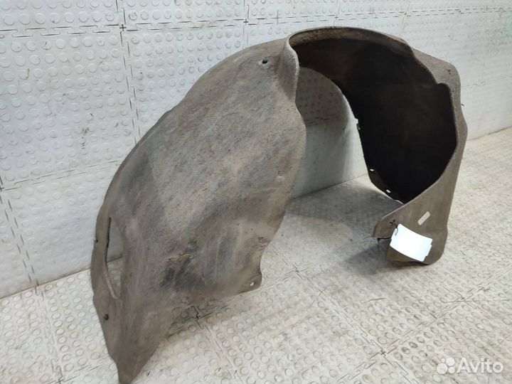 Подкрылок передний правый LADA Granta 2018