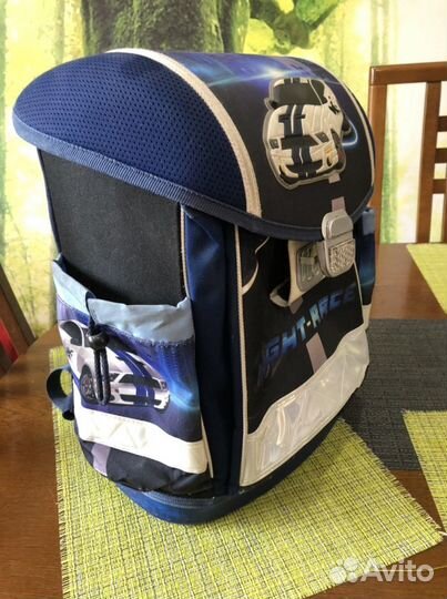 Рюкзак школьный