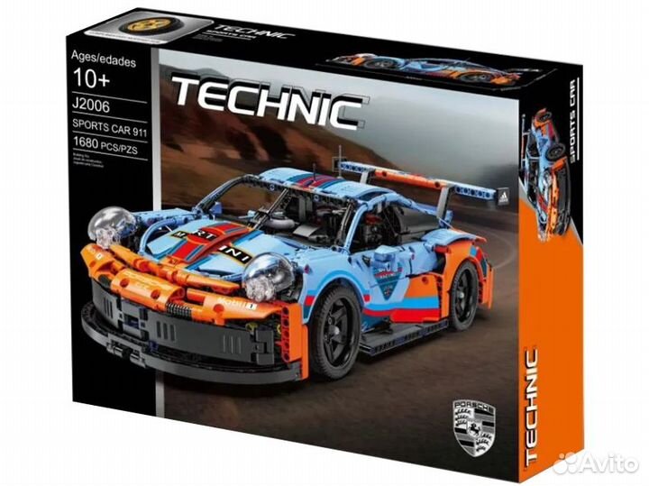 Конструктор Porsche 911 RSR в ярком окрасе