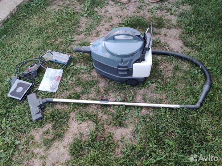 Пылесос Philips triathlon 2000