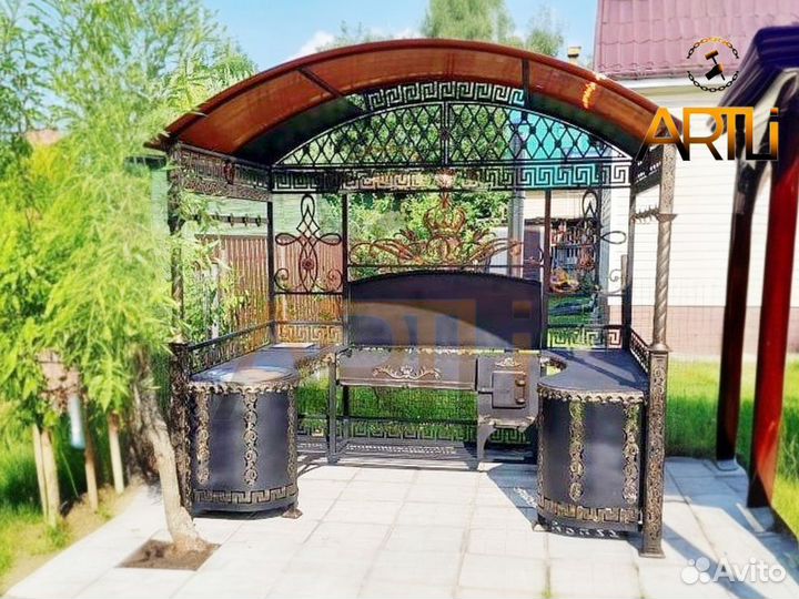 Кованый Мангал с крышей и печкой 