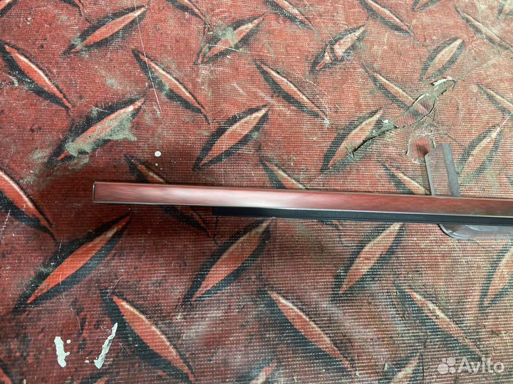 Молдинг стекла передней правой двери Mercedes W205