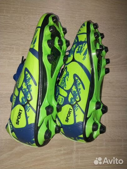 Футбольные бутсы