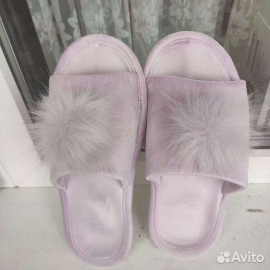 Женские домашние тапочки