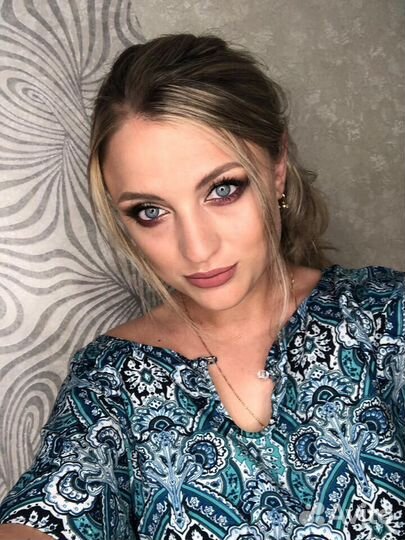 Визажист-стилист,оформление бровей