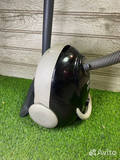 Пылесос Samsung vc 5853 (1650)