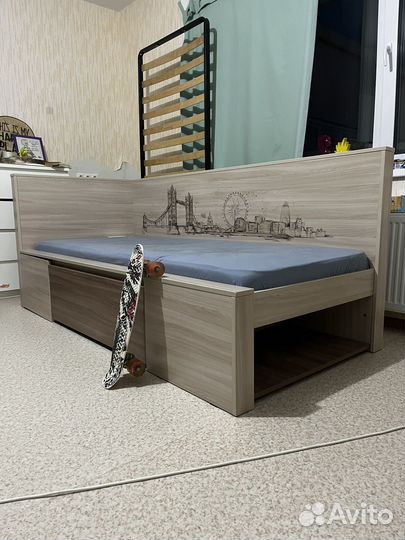 Кровать для школьника