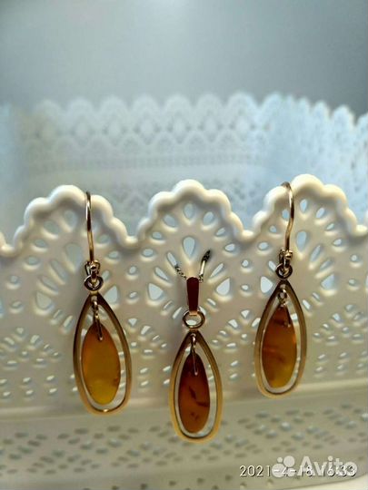 Золотые серьги с янтарём +подвеска 583 СССР
