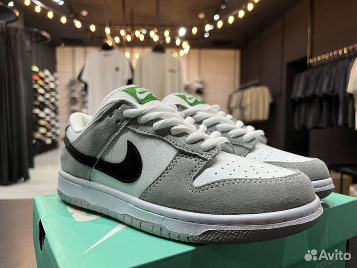 Кроссовки Nike SB Dunk