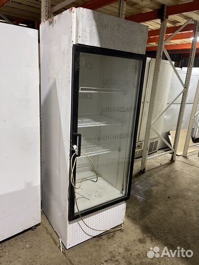 Шкаф холодильный 1 дверь стекло на 650 л