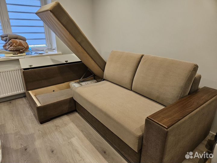 Большой угловой диван раскладной бу