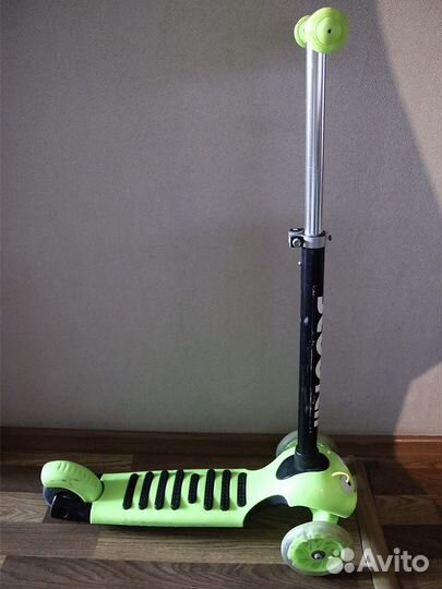 Самокат детский трехколесный