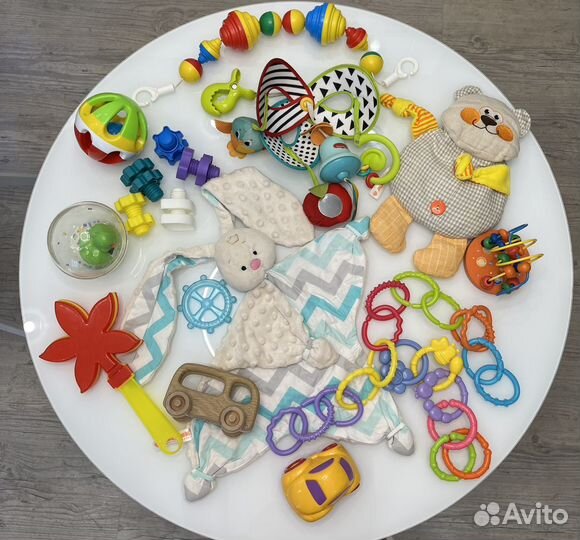 Развивающие игрушки для малышей