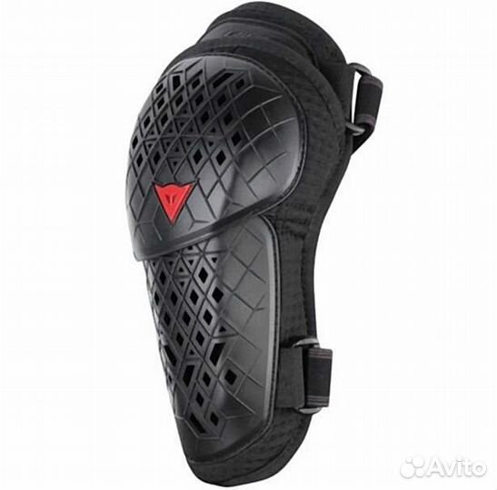 Защита локтя Dainese