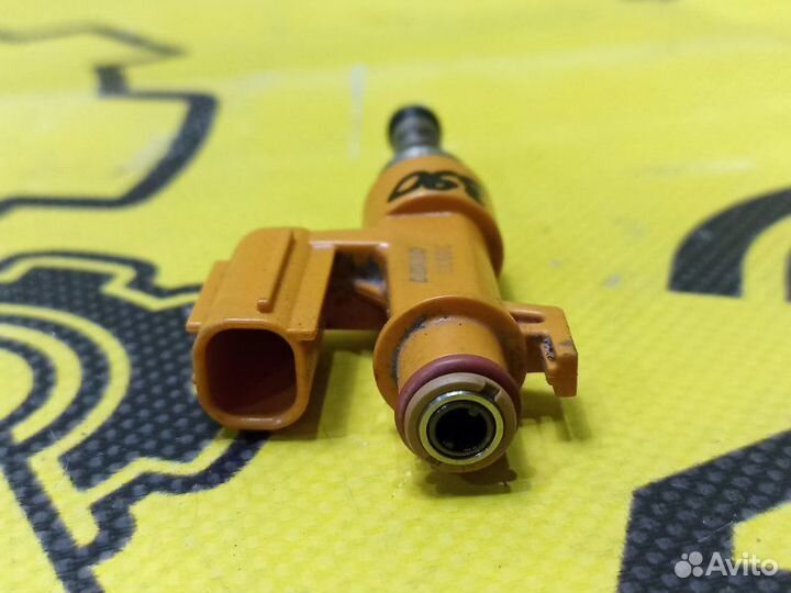 Форсунка Lexus Gs450H GWL10 2grfxe 2012