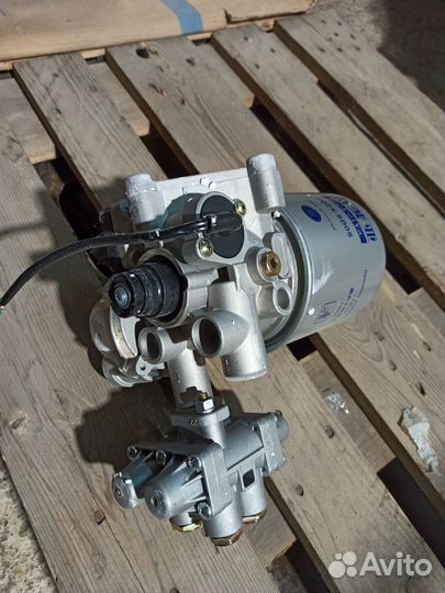 Влагоотделитель в сборе X3000 X5000 J6 FAW, howo