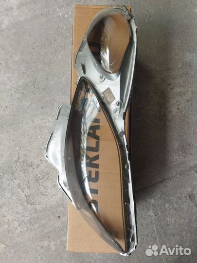 Стекло фары Lexus GS