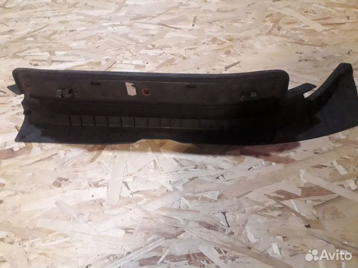 Toyota Avensis 2 накладка порога