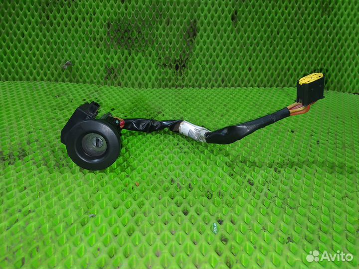 Замок зажигания Renault Sandero