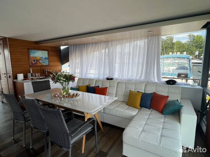 Хаусбот аренда