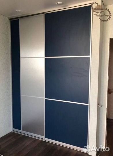 Шкаф распашной