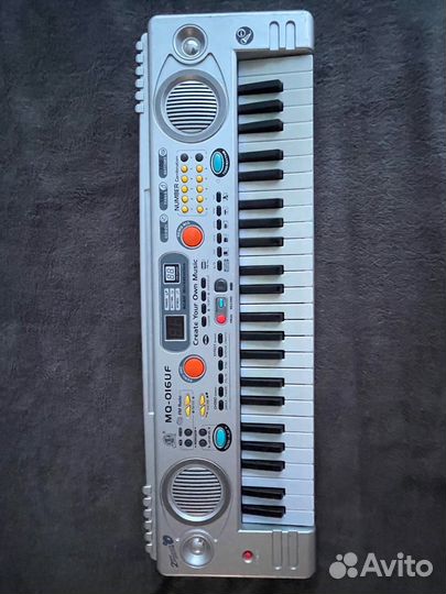 Детское музыкальное пианино