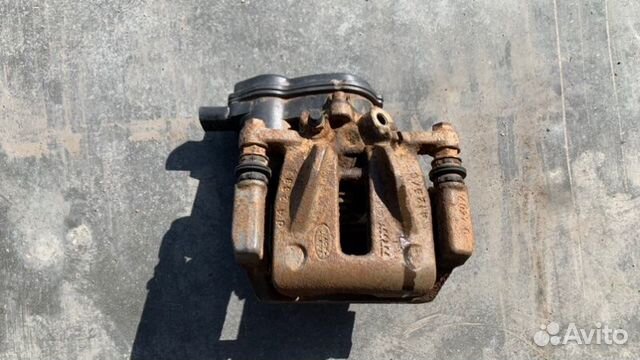 Суппорт тормозной задний левый Range Rover Evoque