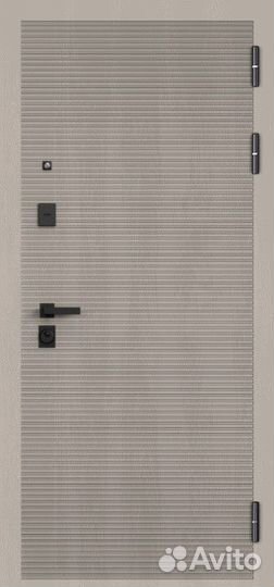 Дверь входная металлическая с зеркалом