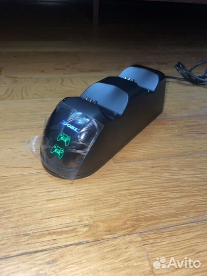 Зарядная станция dobe для 2-х геймпадов ps4