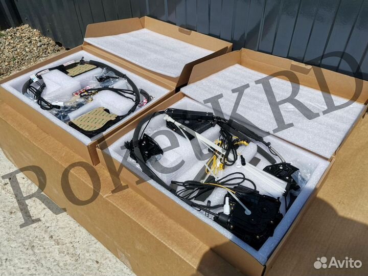 Доводчики дверей Ленд Крузер 200 / Lexus LX 570