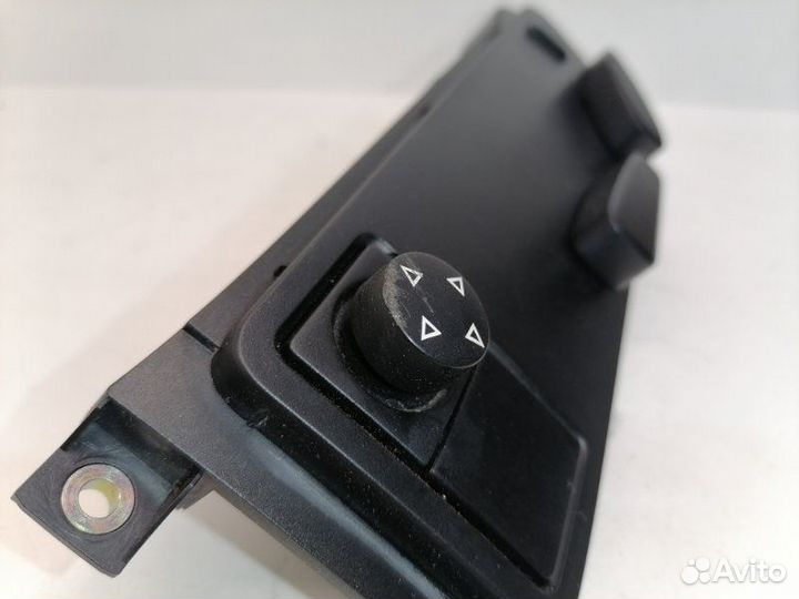 Блок управления сидением передний левый Volkswagen