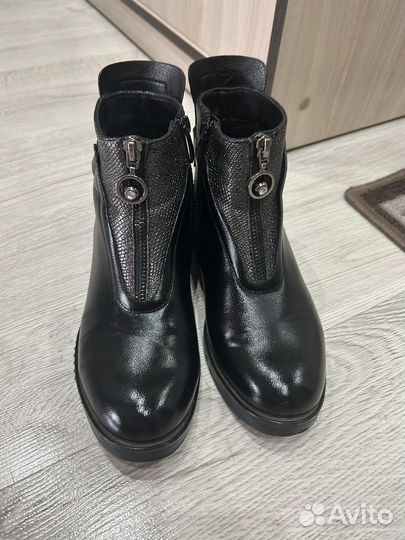 Ботинки женские