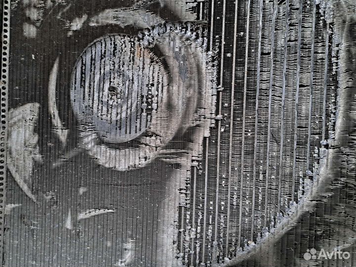 Радиатор на Mercedes W140