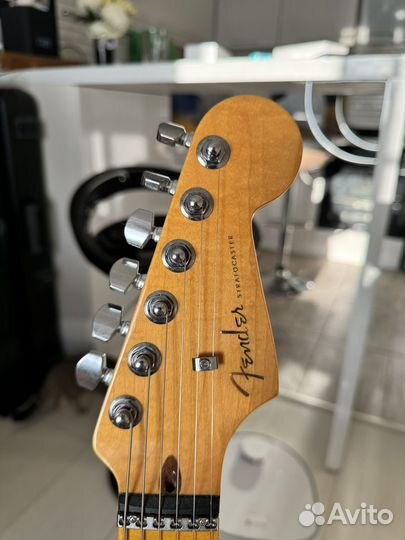 Fender American Ultra Stratocaster Cobra Blue