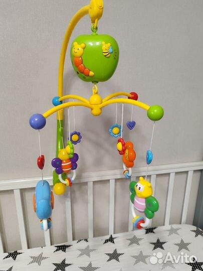 Комплект игрушек и мобиль для ребенка