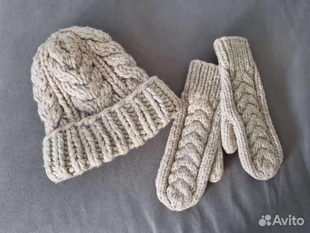 Комплект шапка бини и варежки шерсть