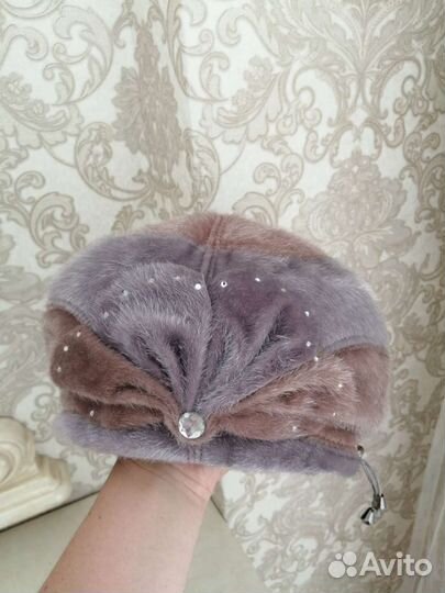 Зимние головные уборы на женщин