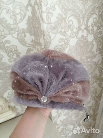 Зимние головные уборы на женщин