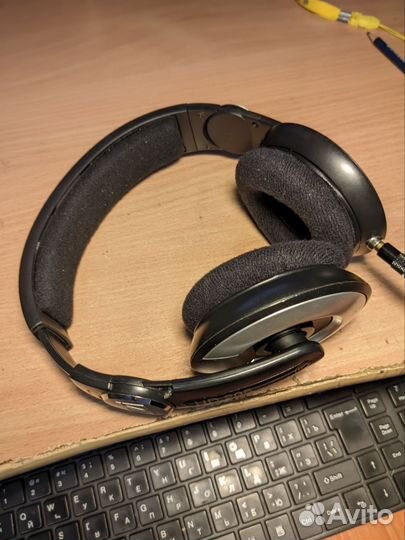 Sennheiser hd205