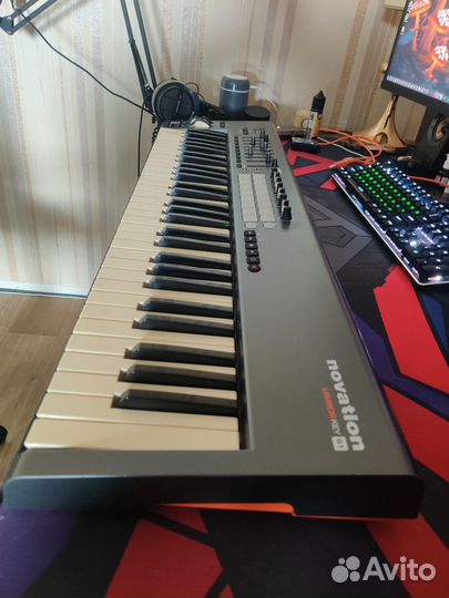 Midi-клавиатура Novation Launch Key 61 MK1