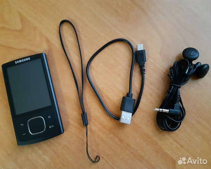 MP3-плеер Samsung YP-R0 (Black)