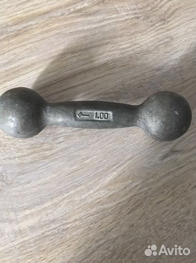 Гантеля 1 кг,чугунная