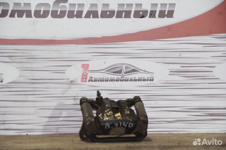 Суппорт зад лево c Toyota Crown JZS151 1JZ-GE