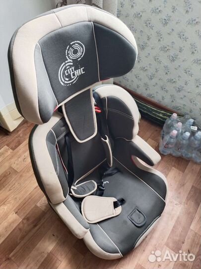 Детское автокресло
