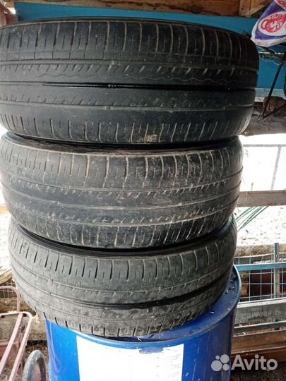 Kumho Solus KH17 17.5 R16