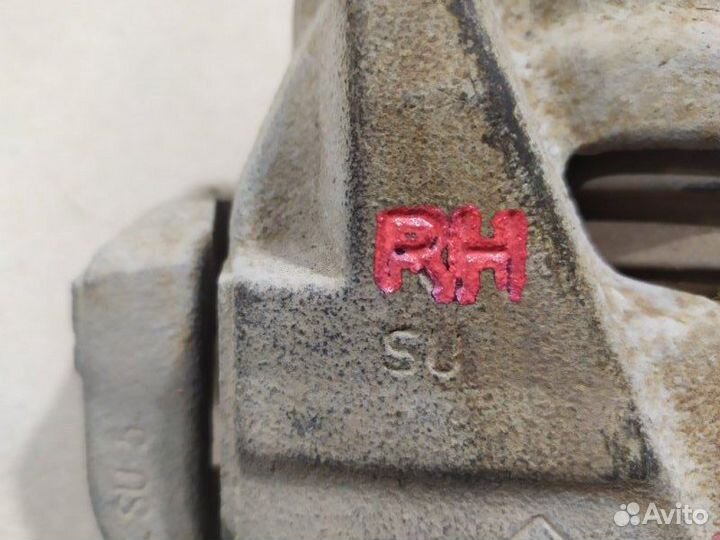 Суппорт передний правый Renault Fluence K4MV838