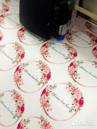 Печать наклеек, этикеток, стикеров и стикерпаков