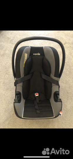 Автомобильное кресло